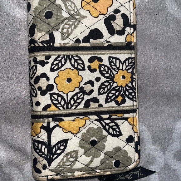 Vera Bradley wallet - Picture 2 of 3
